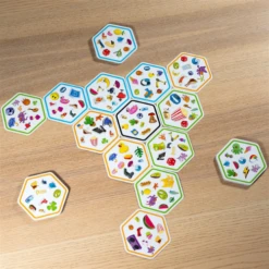 Spellen, Kaartspellen - Dobble Connect, 8+ -Kinderspel Winkel spellen kaartspellen dobble connect 8 6